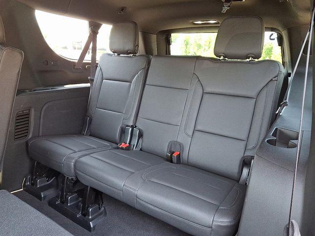 2023 Chevrolet Suburban Vehicle Photo in DANBURY, CT 06810-5034
