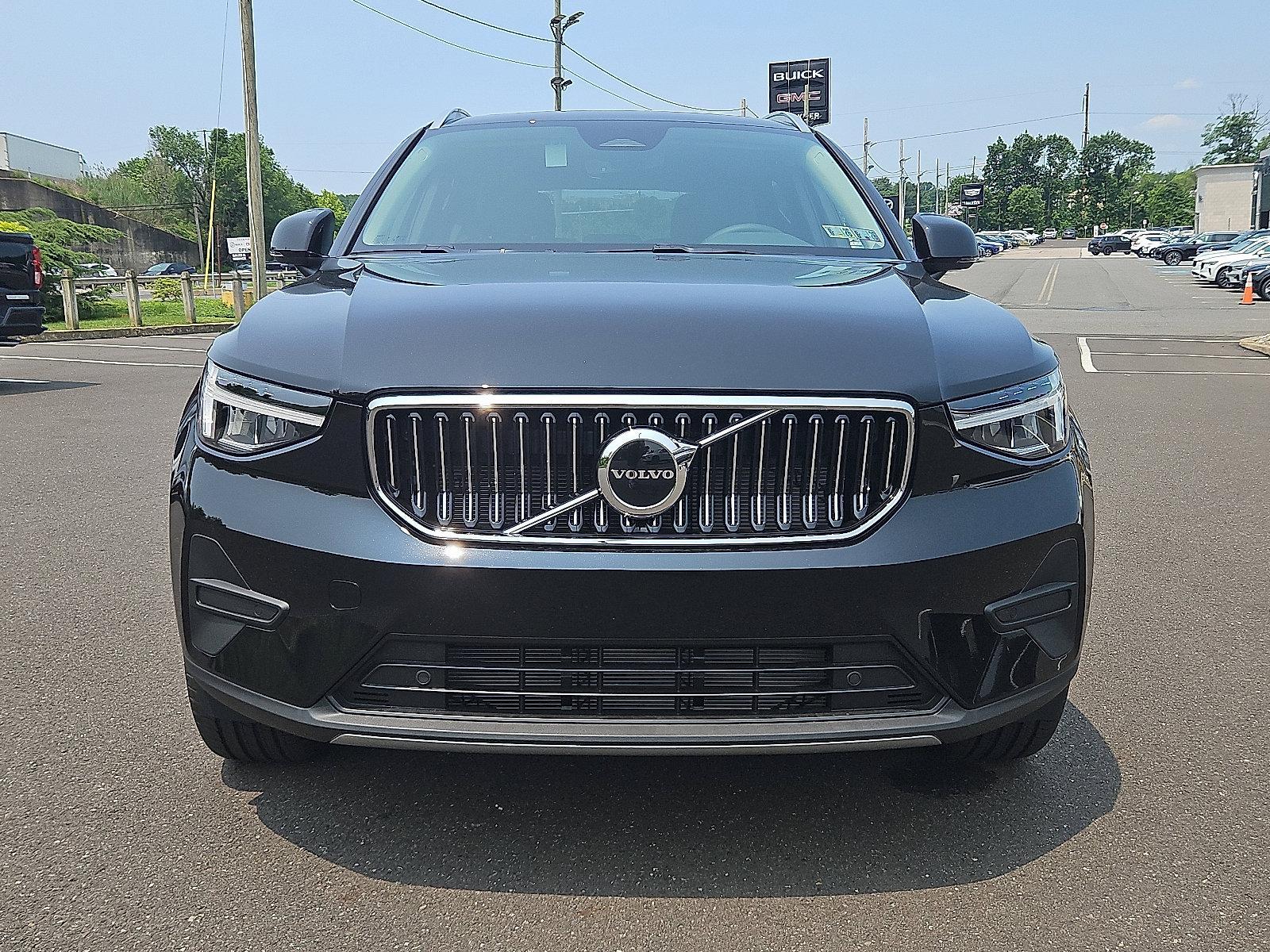 2025 Volvo XC40 Vehicle Photo in Trevose, PA 19053