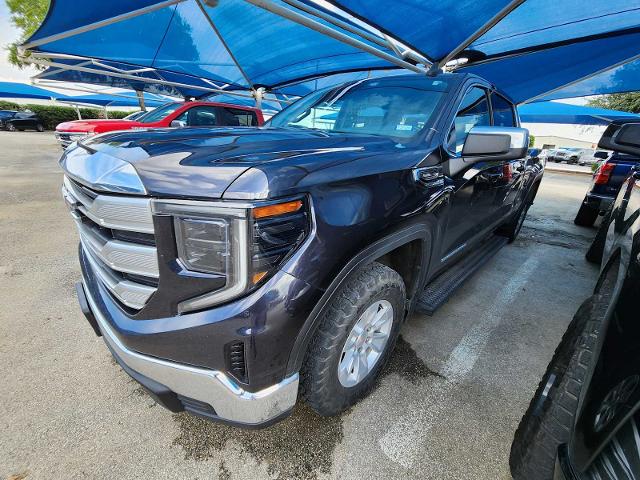2023 GMC Sierra 1500 Vehicle Photo in DENTON, TX 76210-9321