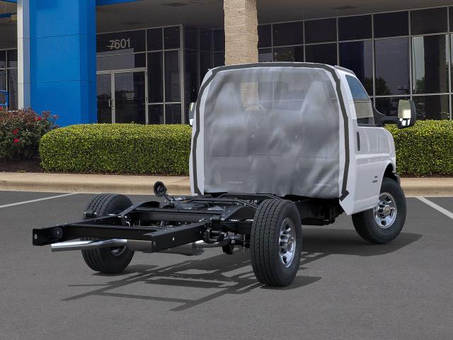 2025 Chevrolet Express Cutaway 3500 Vehicle Photo in GEORGETOWN, TX 78626-7508