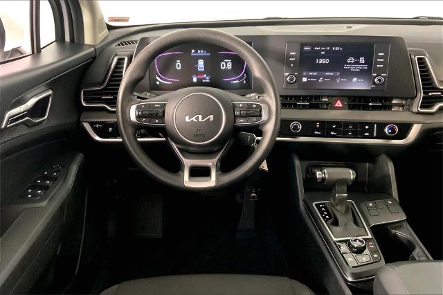 2024 Kia Sportage Vehicle Photo in Lees Summit, MO 64086