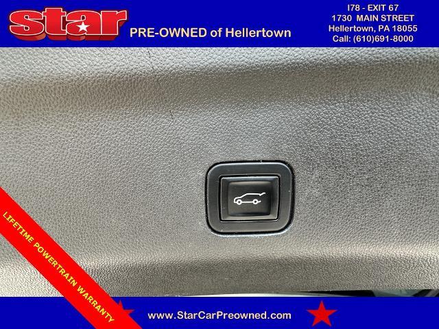 2021 GMC Yukon XL Vehicle Photo in Hellertown, PA 18055