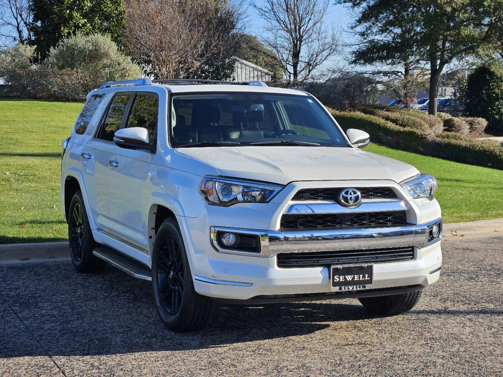 2019 Toyota 4Runner Vehicle Photo in FORT WORTH, TX 76132