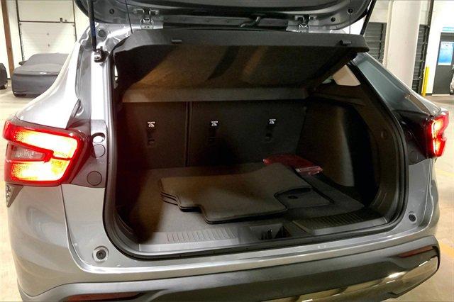 2025 Chevrolet Trax Vehicle Photo in KANSAS CITY, MO 64114-4502