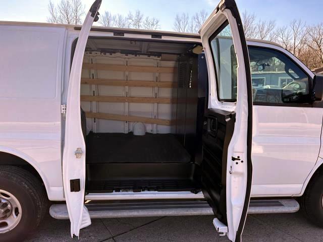 2022 Chevrolet Express Cargo Van Vehicle Photo in Roslyn, NY 11576