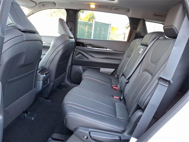 2025 INFINITI QX60 Vehicle Photo in Willow Grove, PA 19090