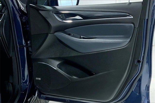 2022 Buick Enclave Vehicle Photo in TOPEKA, KS 66609-0000