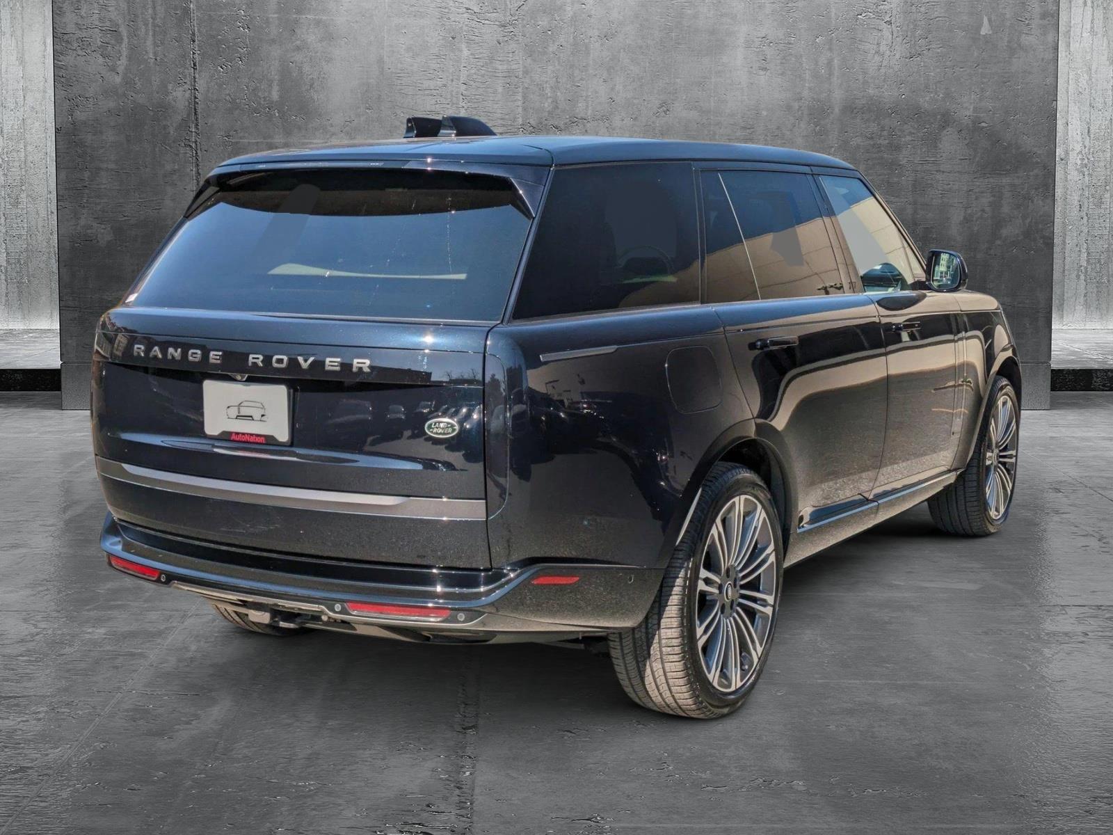 2023 Land Rover Range Rover Vehicle Photo in Bethesda, MD 20852