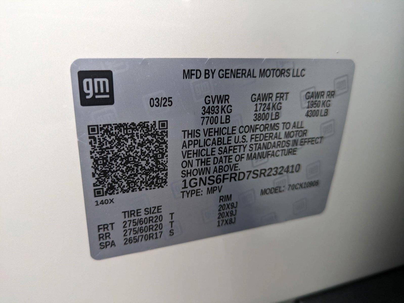 2025 Chevrolet Suburban Vehicle Photo in GILBERT, AZ 85297-0446