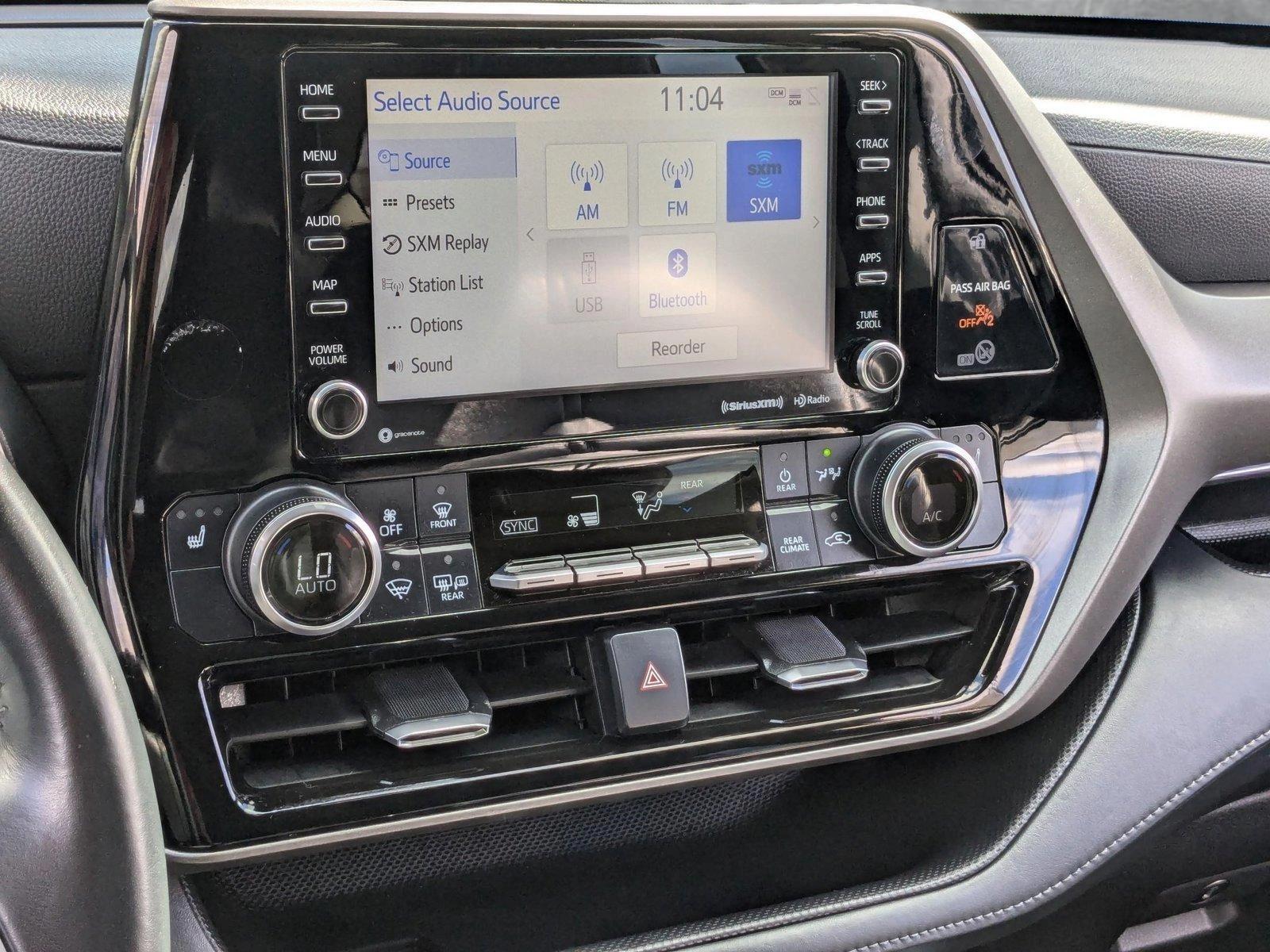 2022 Toyota Highlander Vehicle Photo in Spokane Valley, WA 99212