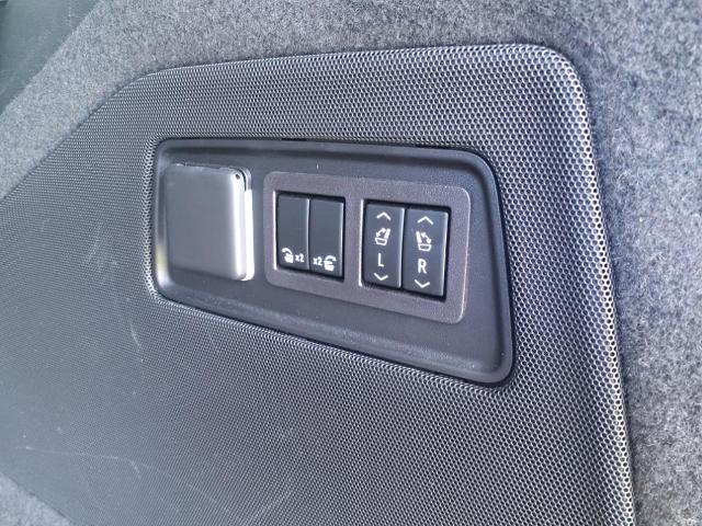 2023 Cadillac Escalade Vehicle Photo in SMITHTOWN, NY 11787-5023