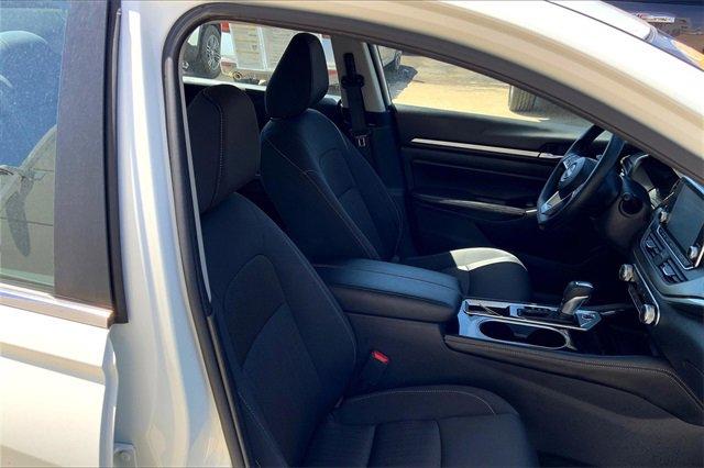 2023 Nissan Altima Vehicle Photo in TOPEKA, KS 66609-0000