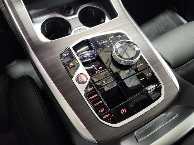 2025 BMW X7 xDrive40i Vehicle Photo in GRAPEVINE, TX 76051