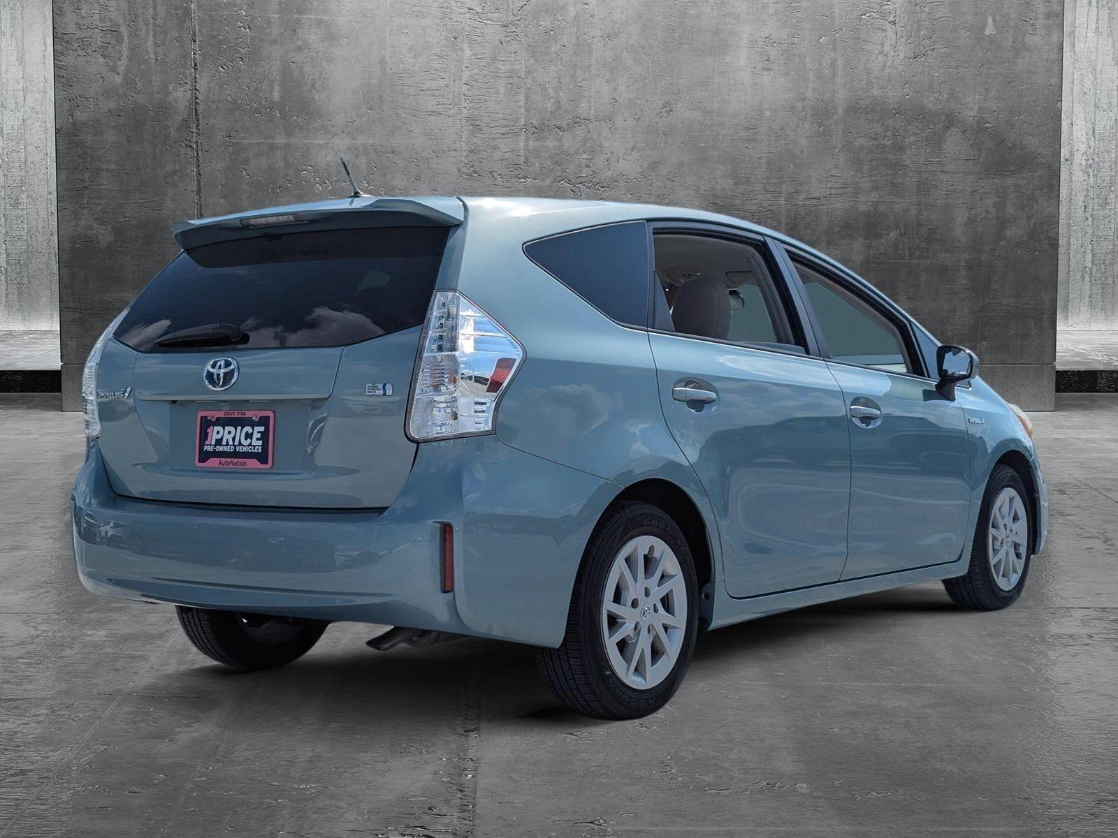 2014 Toyota Prius v Vehicle Photo in Ft. Myers, FL 33907