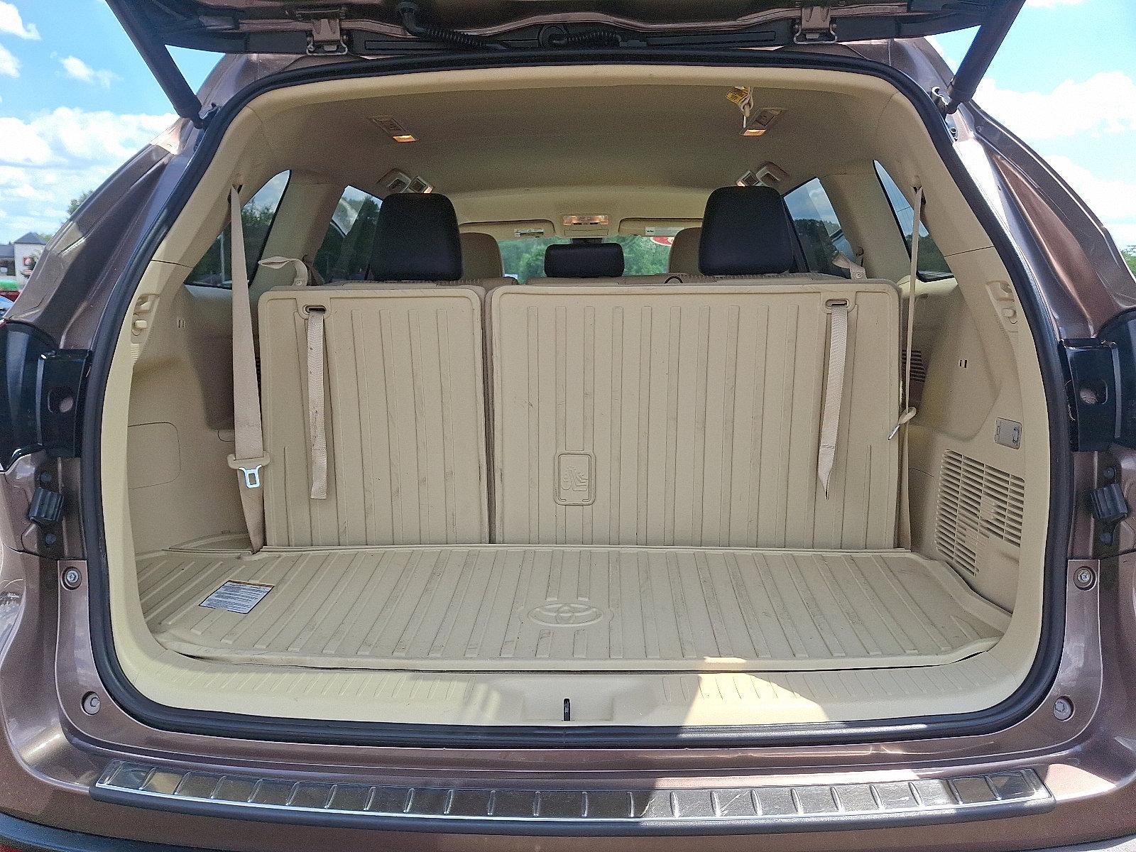 2018 Toyota Highlander Vehicle Photo in Trevose, PA 19053