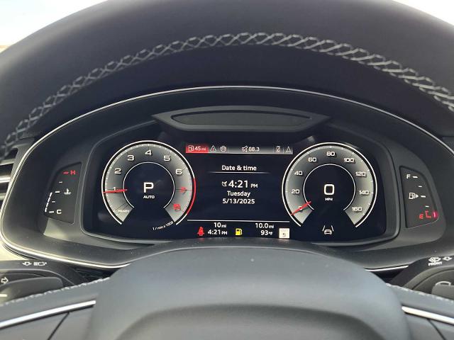 2025 Audi Q7 Vehicle Photo in SUGAR LAND, TX 77478