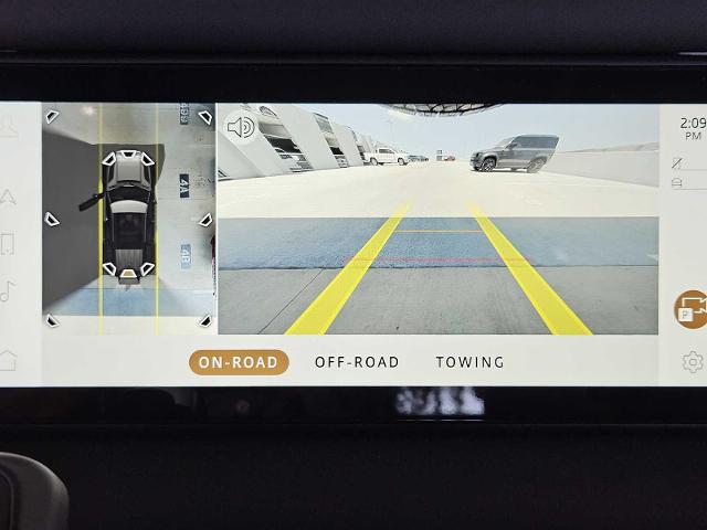 2024 Defender Vehicle Photo in AUSTIN, TX 78717