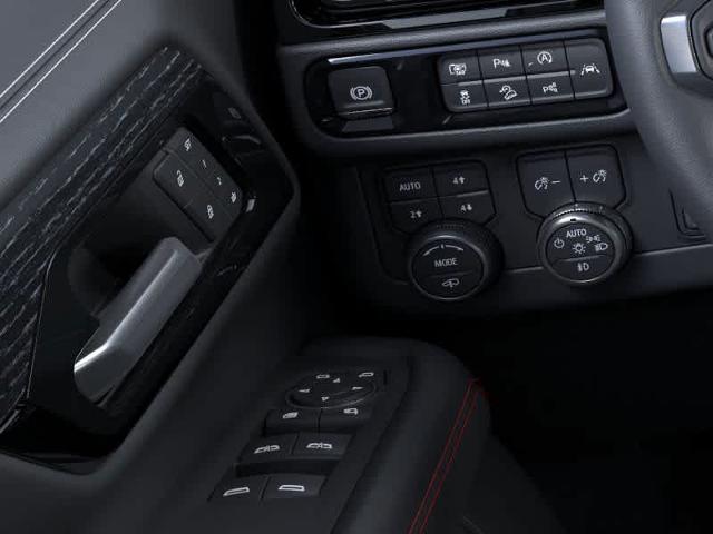 2025 GMC Yukon Vehicle Photo in ZELIENOPLE, PA 16063-2910
