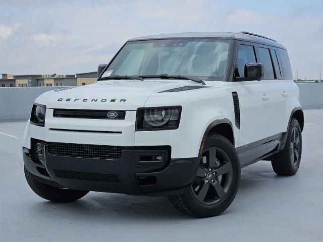 2025 Defender Vehicle Photo in AUSTIN, TX 78717