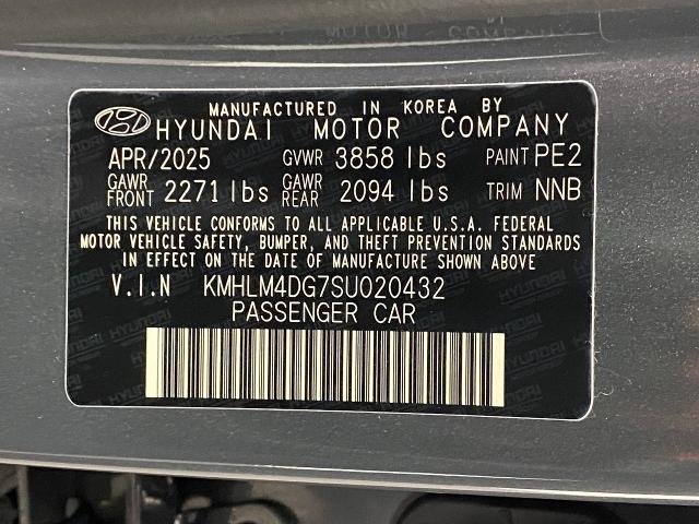 2025 Hyundai ELANTRA Vehicle Photo in Appleton, WI 54913
