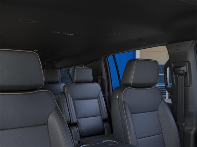 2025 Chevrolet Suburban Vehicle Photo in ENGLEWOOD, CO 80113-6708