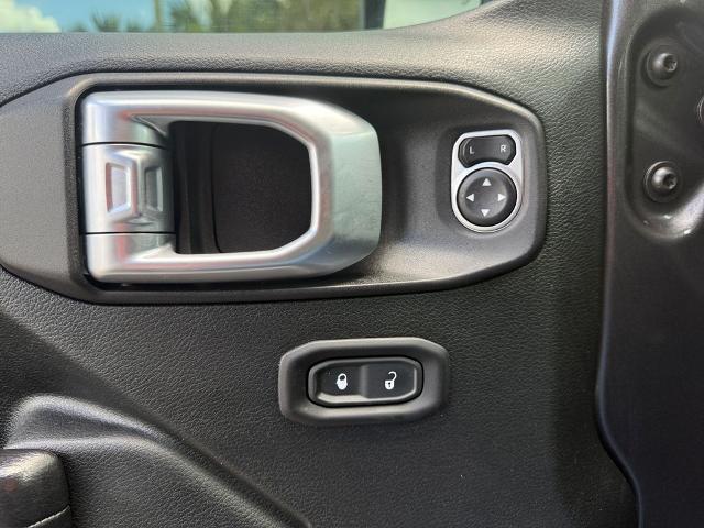 2020 Jeep Gladiator Vehicle Photo in Savannah, GA 31419