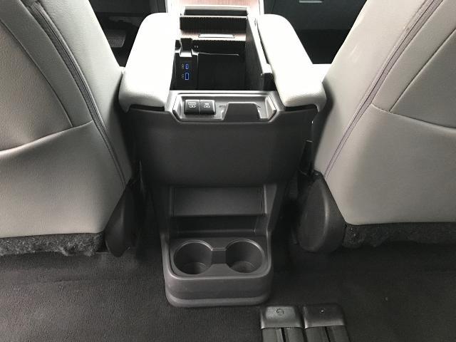 2023 Toyota Sienna Vehicle Photo in GREEN BAY, WI 54303-3330