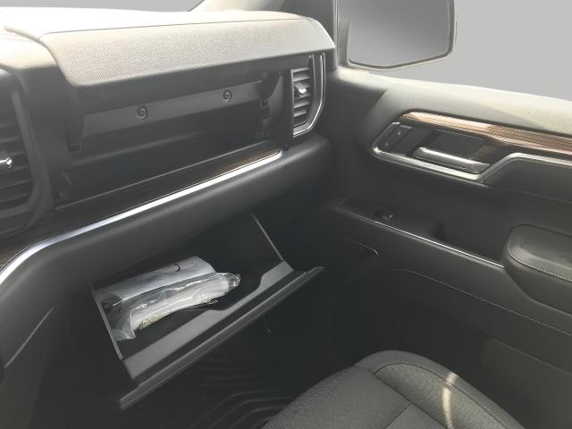 2022 Chevrolet Silverado 1500 Vehicle Photo in GREEN BAY, WI 54303-3330