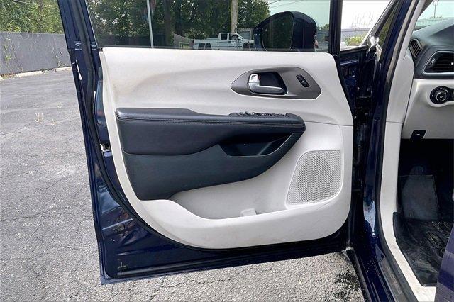 2018 Chrysler Pacifica Vehicle Photo in INDEPENDENCE, MO 64055-1314