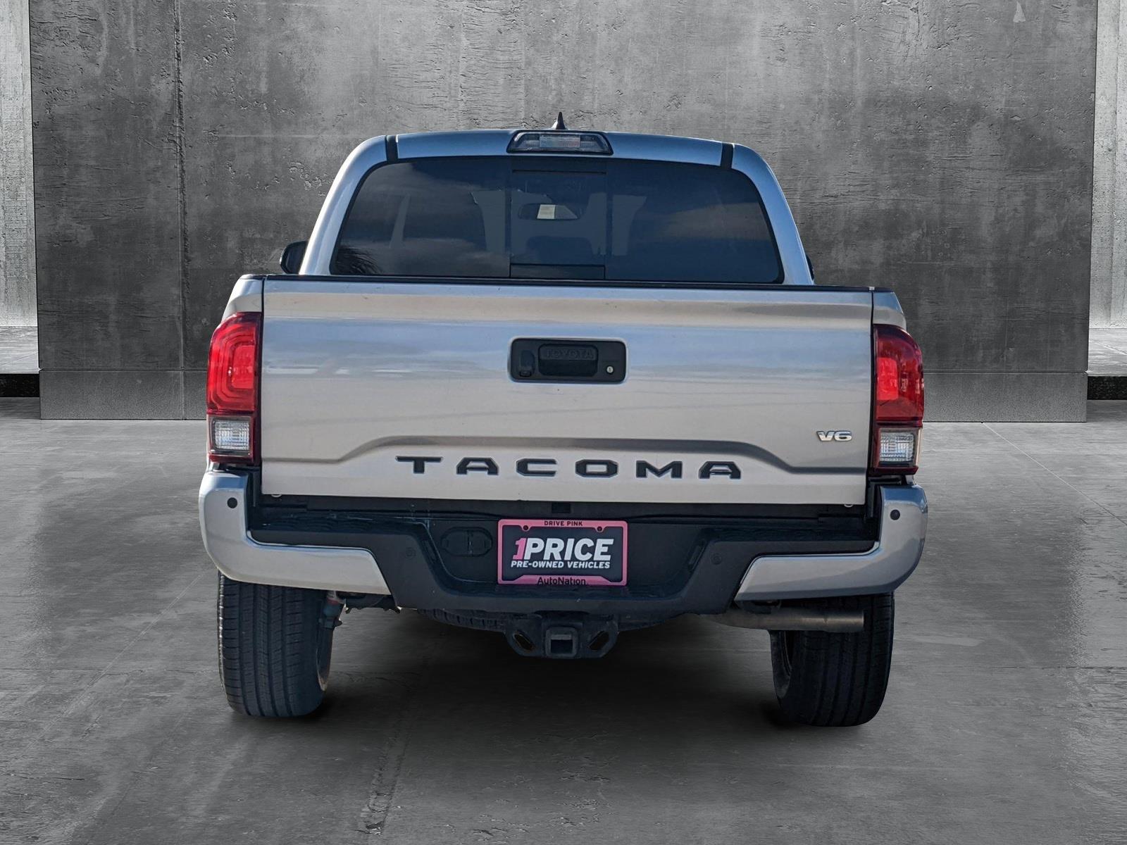 2019 Toyota Tacoma 4WD Vehicle Photo in Davie, FL 33331