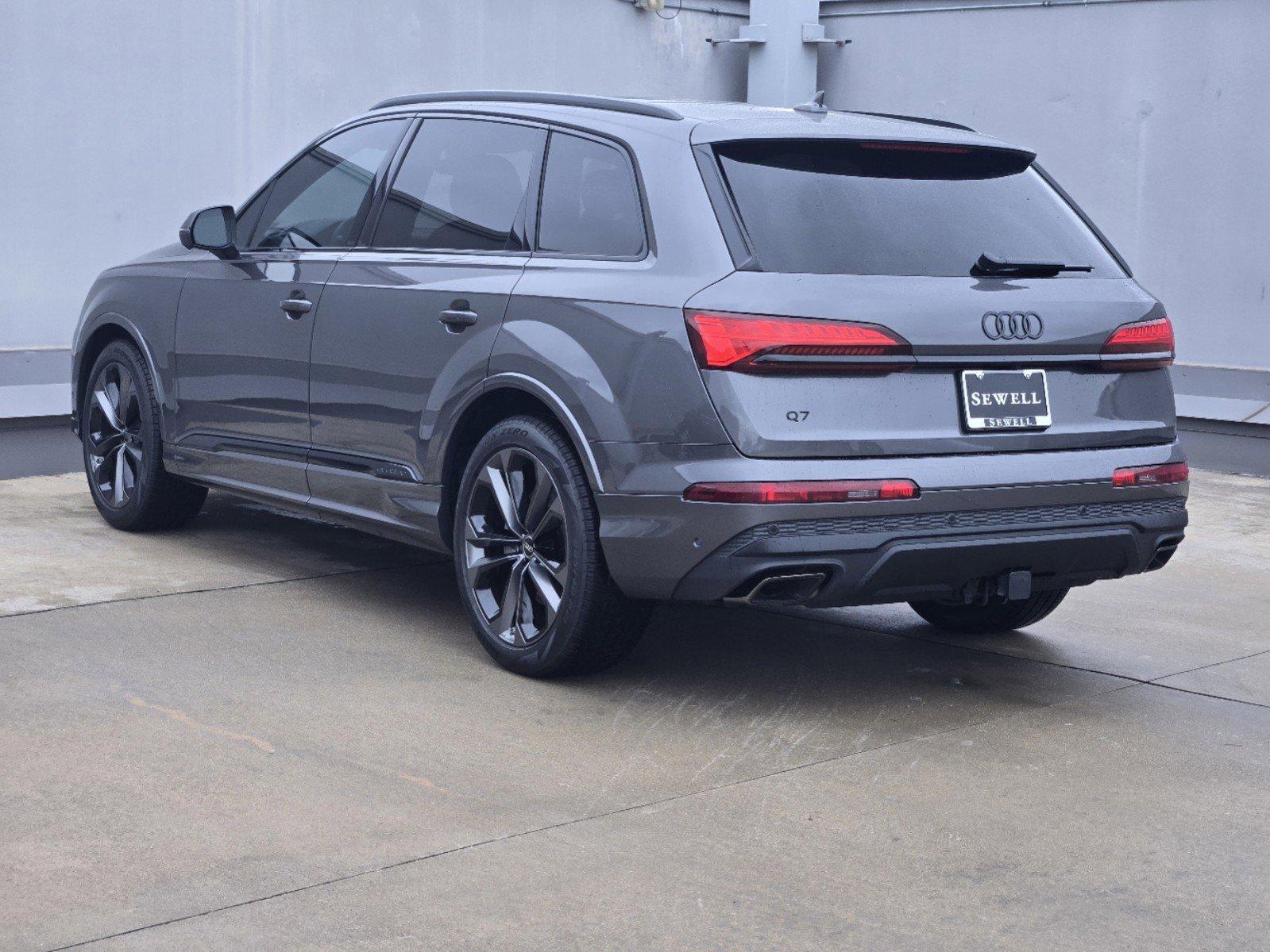 2025 Audi Q7 Vehicle Photo in SUGAR LAND, TX 77478