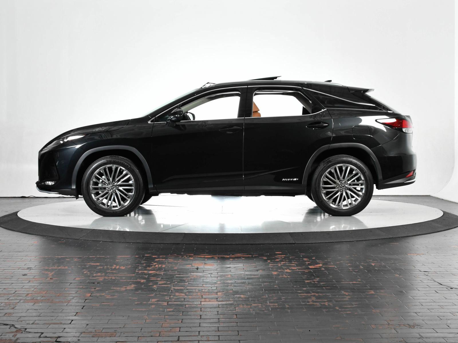 2022 Lexus RX 450h Vehicle Photo in DALLAS, TX 75235