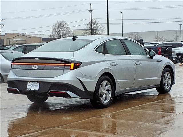 2025 Hyundai SONATA Vehicle Photo in Peoria, IL 61615