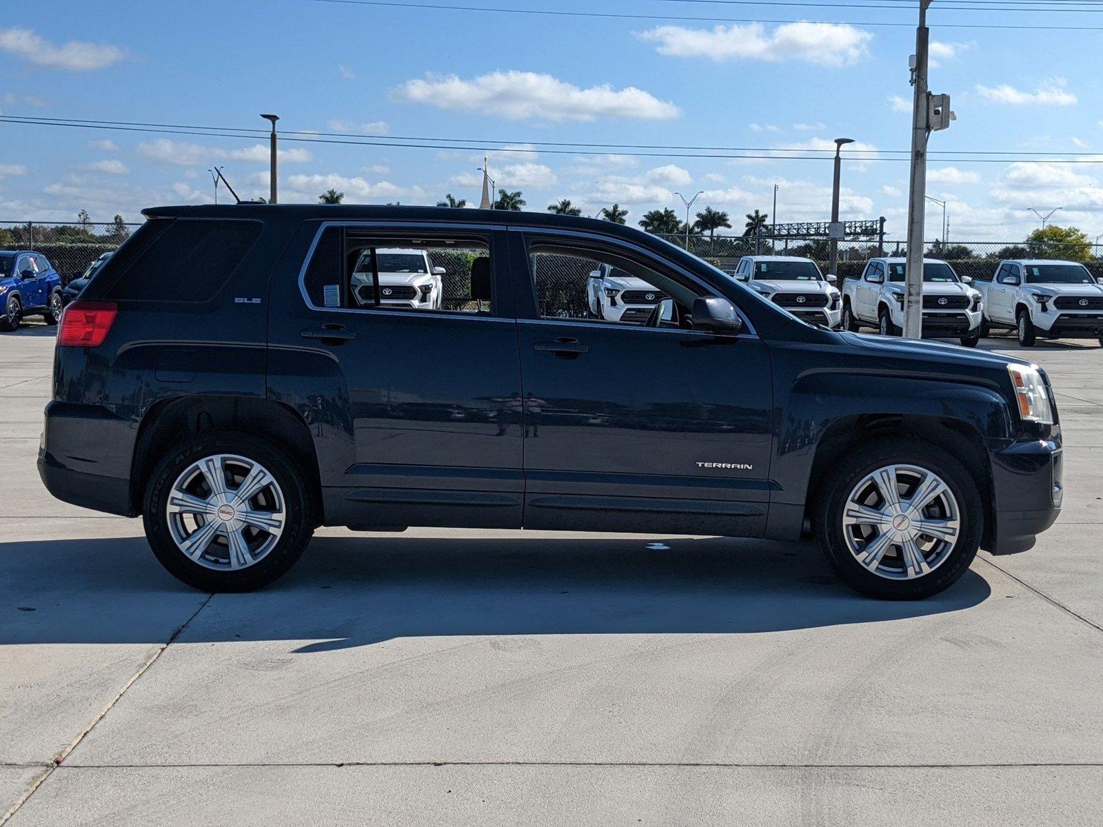 2017 GMC Terrain Vehicle Photo in Davie, FL 33331