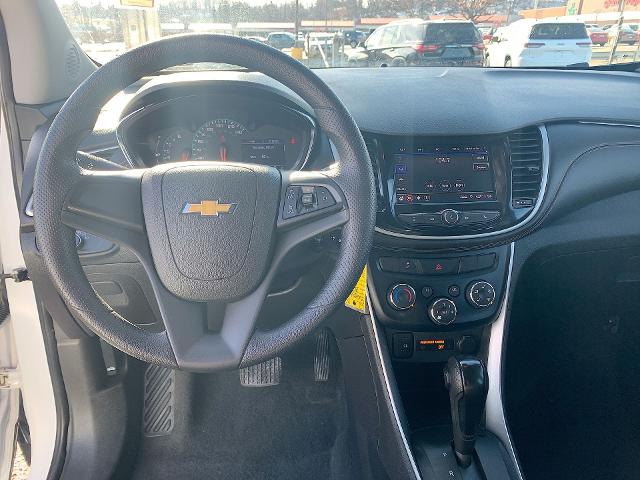 2020 Chevrolet Trax Vehicle Photo in MOON TOWNSHIP, PA 15108-2571