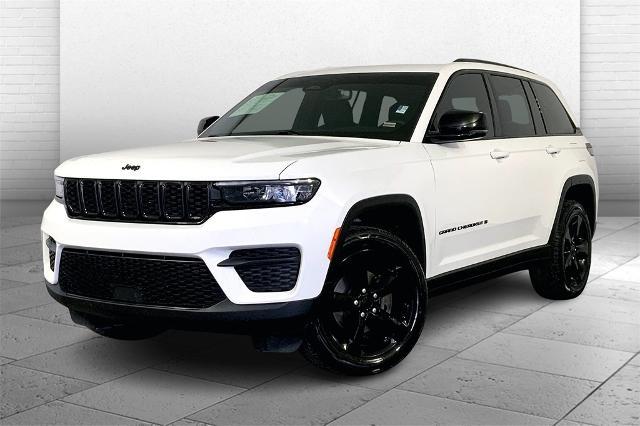 2023 Jeep Grand Cherokee Vehicle Photo in Kansas City, MO 64114