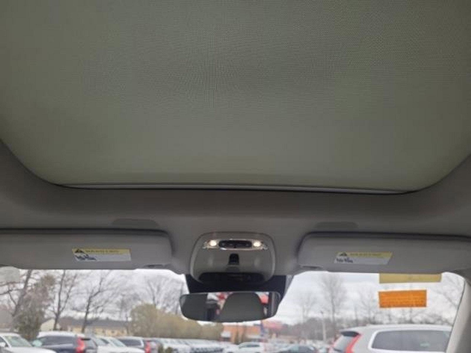 2022 Volvo XC90 Vehicle Photo in Trevose, PA 19053