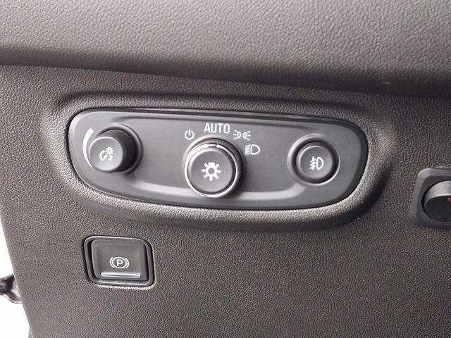 2024 GMC Terrain Vehicle Photo in DANBURY, CT 06810-5034