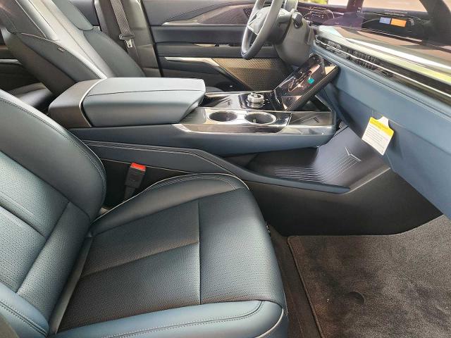 2025 Cadillac Escalade IQ Vehicle Photo in HOUSTON, TX 77079