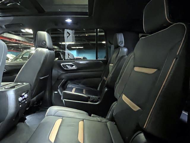 2023 GMC Yukon XL Vehicle Photo in Roslyn, NY 11576