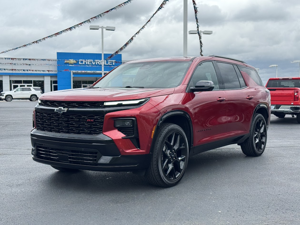 2024 Chevrolet Traverse Vehicle Photo in BOONVILLE, IN 47601-9633