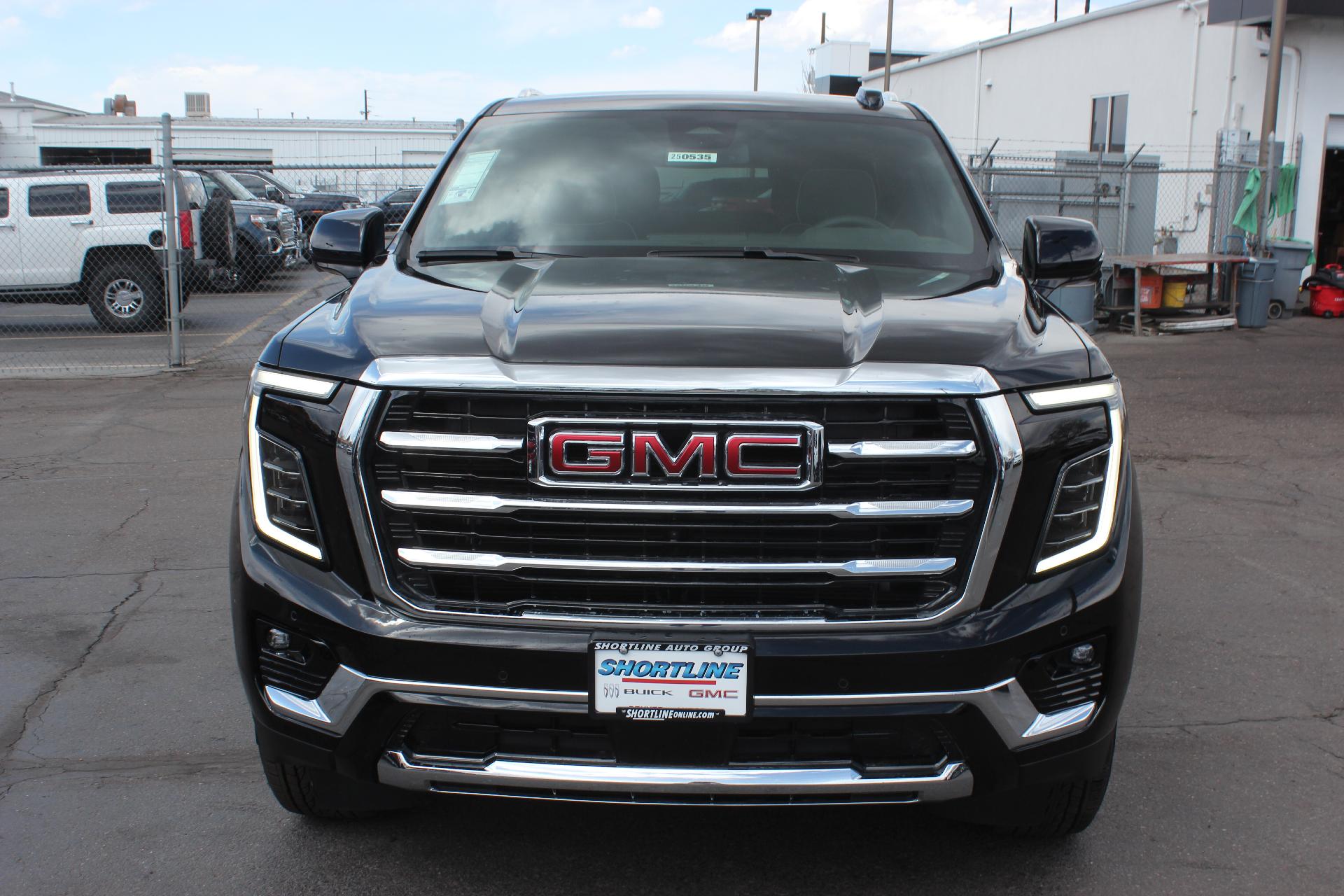 2025 GMC Yukon Vehicle Photo in AURORA, CO 80012-4011