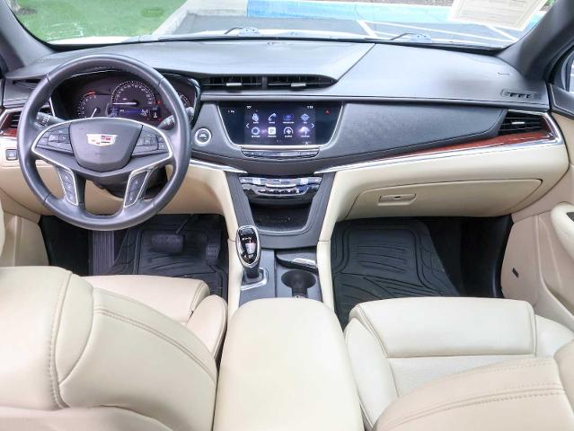 2017 Cadillac XT5 Vehicle Photo in Dallas, TX 75209