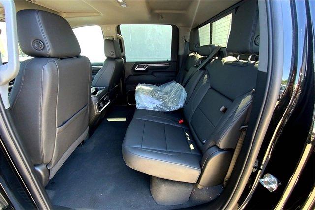2025 Chevrolet Silverado 2500 HD Vehicle Photo in TOPEKA, KS 66609-0000