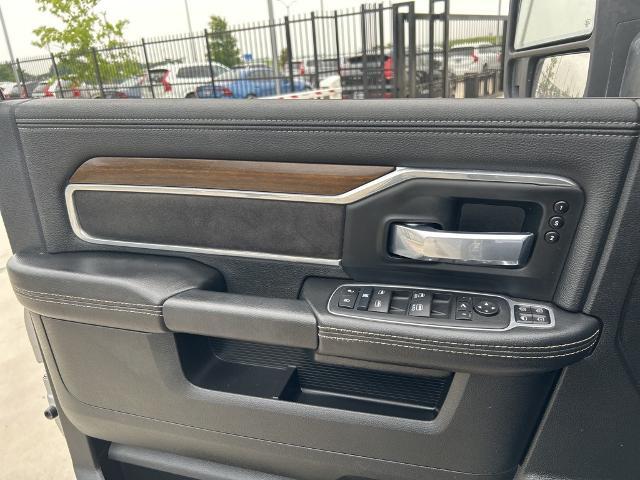2024 Ram 2500 Vehicle Photo in Grapevine, TX 76051