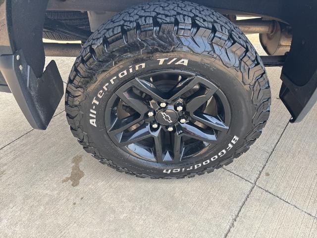 2020 Chevrolet Silverado 1500 Vehicle Photo in Peoria, IL 61615
