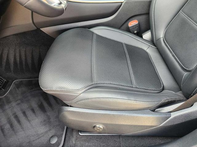 2025 Mercedes-Benz GLC Vehicle Photo in HOUSTON, TX 77079