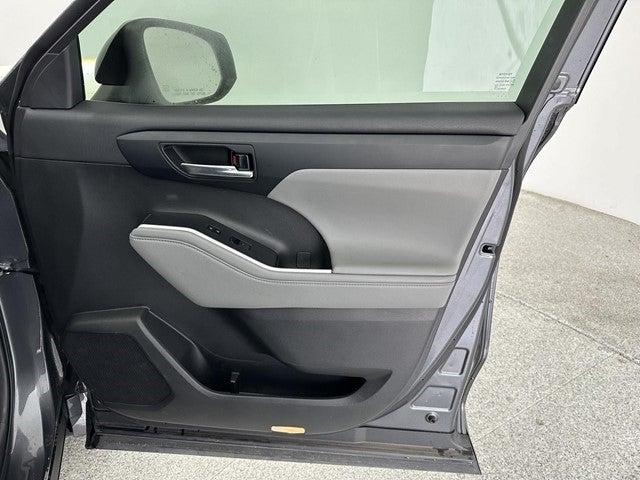 2022 Toyota Highlander Vehicle Photo in Grapevine, TX 76051