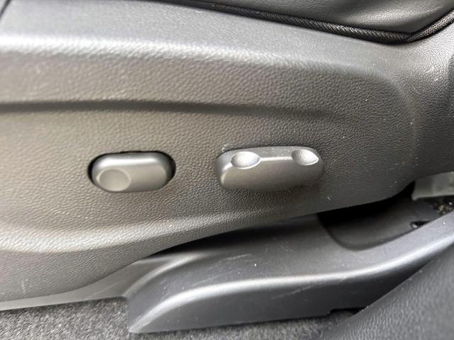 2022 Chevrolet Trax Vehicle Photo in Roslyn, NY 11576
