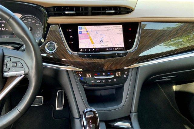 2024 Cadillac XT6 Vehicle Photo in KANSAS CITY, MO 64114-4545